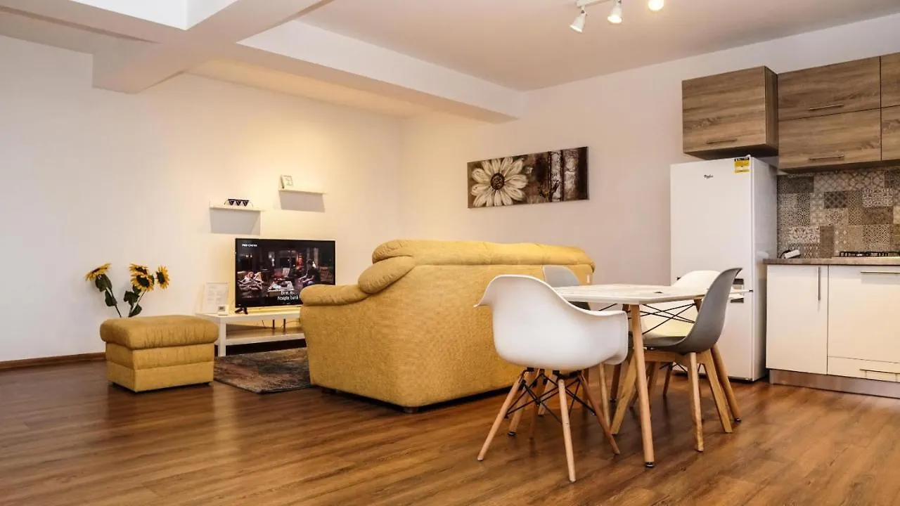 Apartment Tracia By Pipera Lake Apts. Bucharest Romania