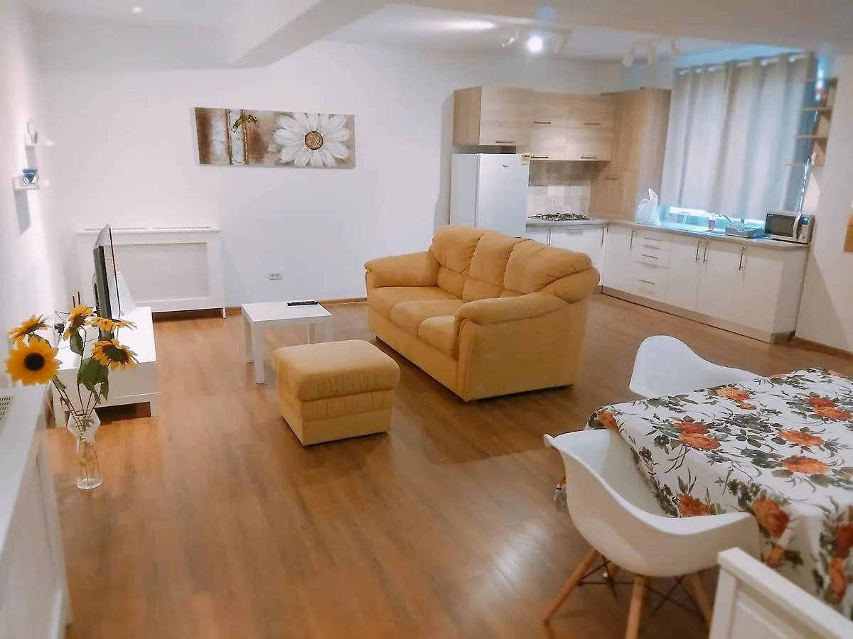 Apartment Tracia By Pipera Lake Apts. Bucharest
