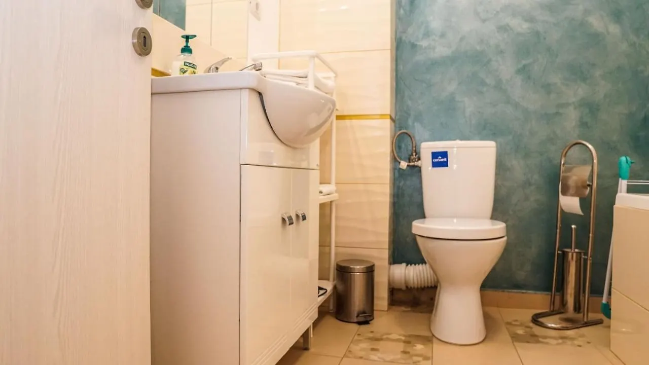 Apartment Tracia By Pipera Lake Apts. Bucharest Romania
