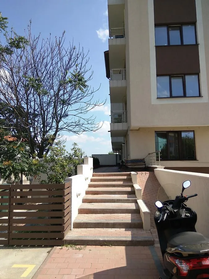 Tracia By Pipera Lake Apts. Bucharest